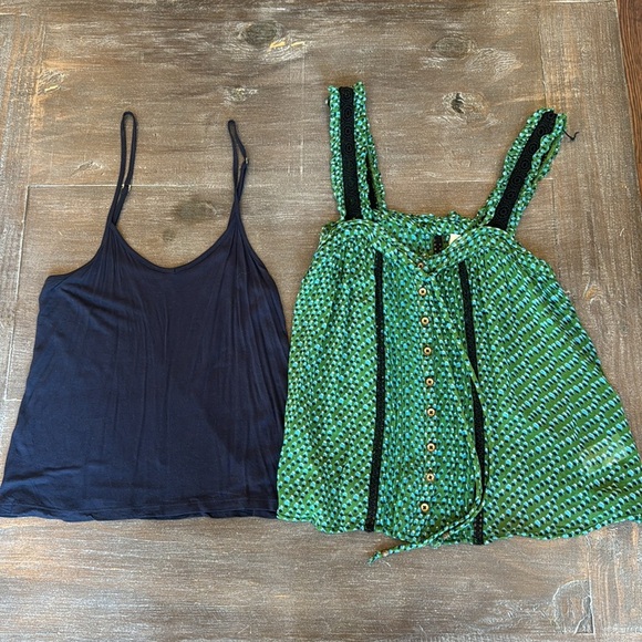 Anthropologie Women’s Green Navy Tank Ruffle Strap Printed size 2 Camisole Boho - Picture 10 of 16